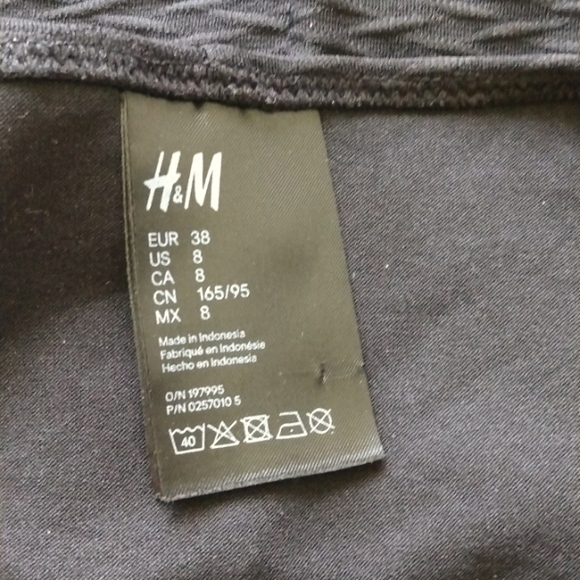 H&M Black Jacquard Top and Bottom Bikini Set | 34B and Size 8 - Picture 12 of 13